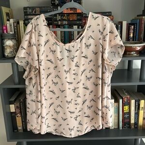 FLASH SALE $5 size 2 Torrid sheer bird printed blouse